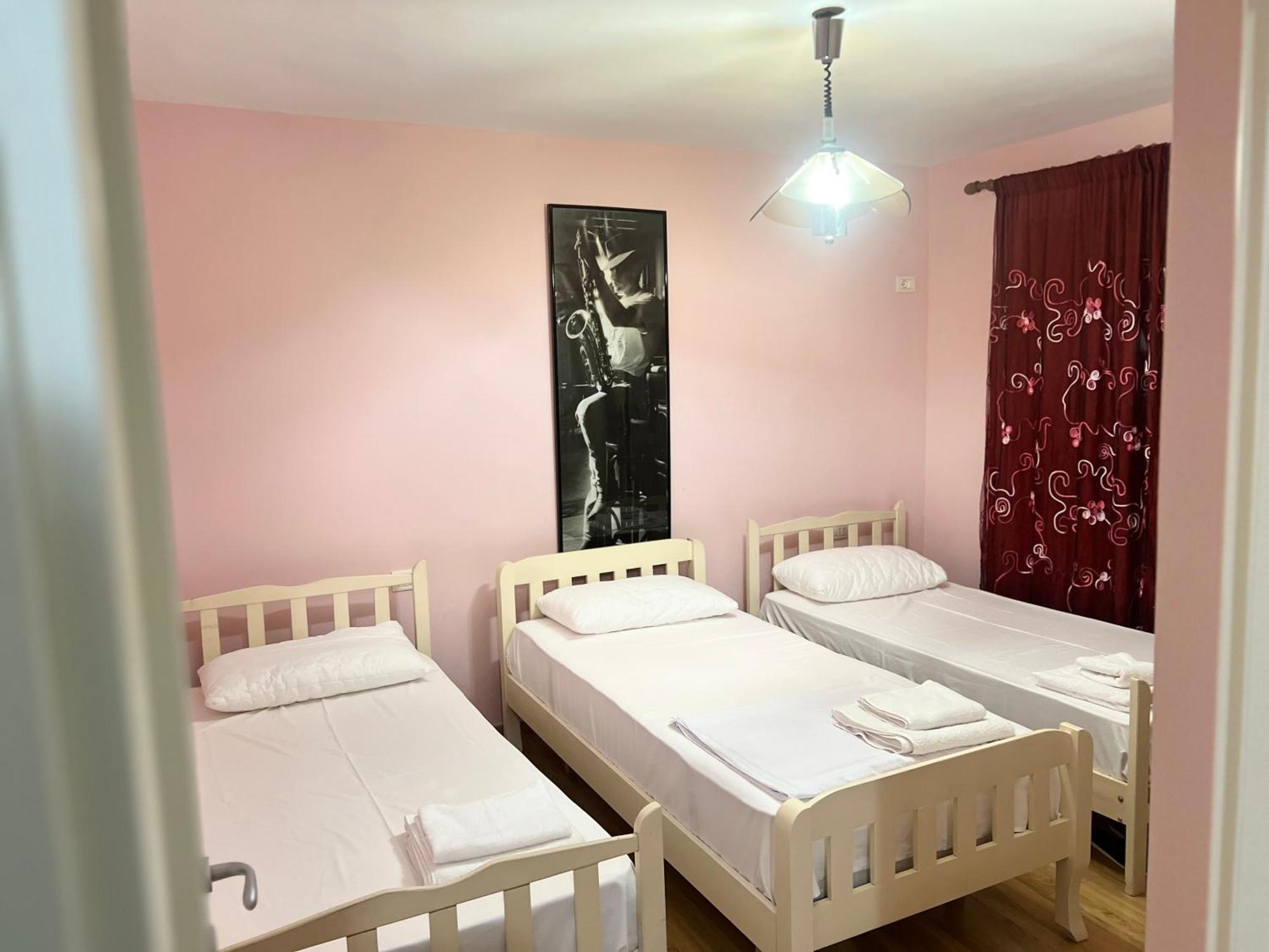 טיראנה Skanderbeg Square Apartment מראה חיצוני תמונה